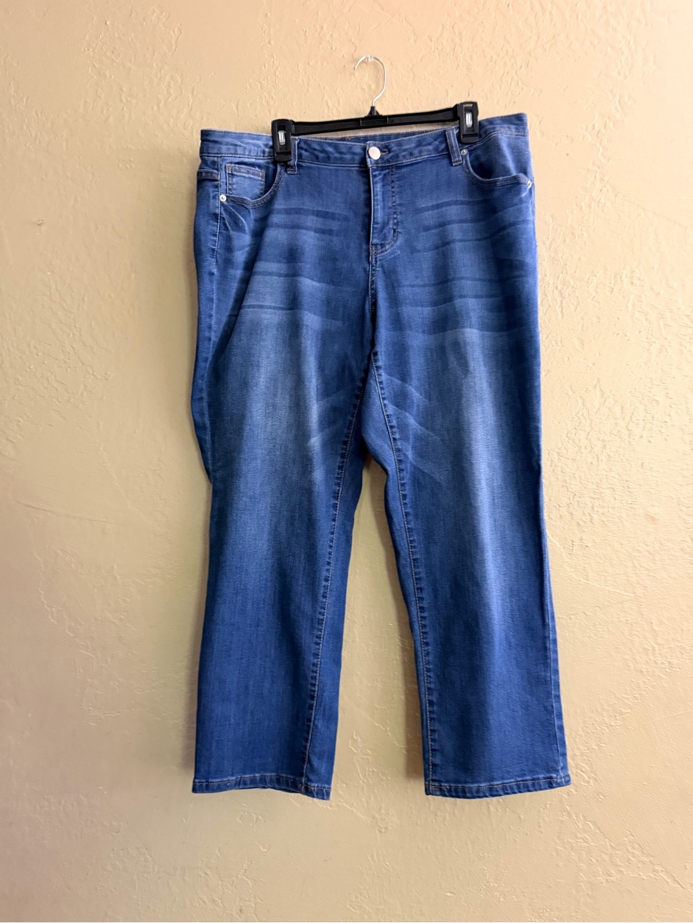 Westport Straight Leg Jeans in Medium Blue Wash